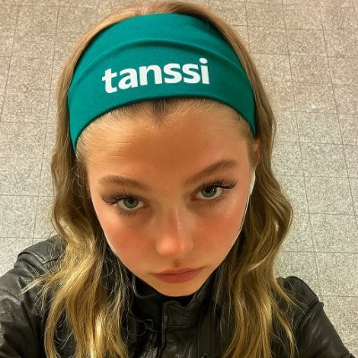 AnaKoeverden's profile picture. Life never easy like game