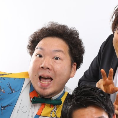 名古屋でお笑い芸人やってます!3万パワーズというトリオのひとしザ・ワールドです! とにかく野球と野球の道具が大好き!ヨーヨーとウイスキーは修行中! ピンでもコンビでもトリオでも!ご依頼はDM、メッセージ、インスタなどでも待ってます!テレビ出たいのでいっぱいお待ちして降ります!熊谷商業高校出身