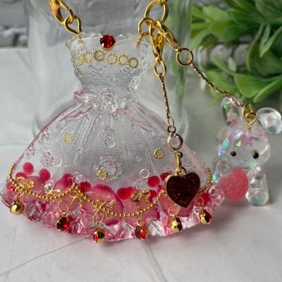 こゆきの小部屋　レジンキーホルダー　むむ　香水瓶 こゆきの小部屋 レジンキーホルダー むむ様専用 香水瓶 【Epoxyresin