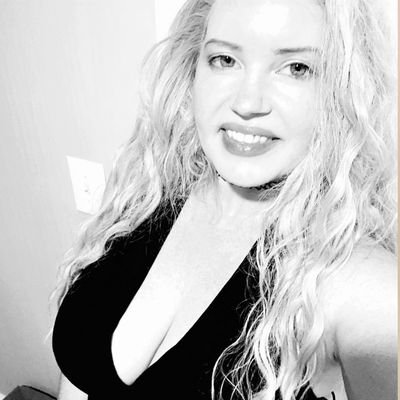Itsjustlauren86's profile picture. 