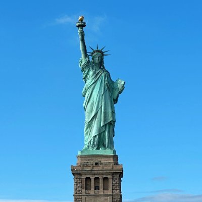 Don’t like routines, love America 🇺🇸, and prohibit pornographic propaganda.🚫 Robots