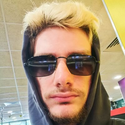 I aint got no legs or no brain nice to meet you. Hi my name is... I FORGOT MY NAME!
My new name is... Rain Man. ОНО/ОН
inst: https://t.co/Tj95BZ1gOl