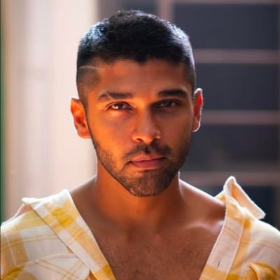 | 🎶 Actor | Lyricist | Dreamer
💥 Celebrating Dhruv's talent, style & vibes 💫| Hits : Adithya Varma | Mahaan.