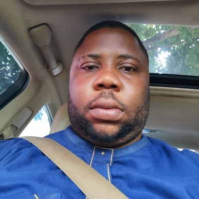 holaniran398473's profile picture. 