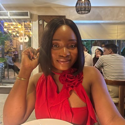 ambitious. finance. plus you made it here! 🥳 check my highlights for investment tips ❤️