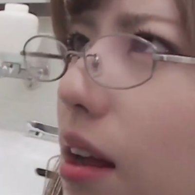 yanjingtujian's profile picture. 羞辱 | 调教 | 投稿 默认保护隐私，请尽情释放 投稿请分享至少3张图片，如有附加信息可说明，如是本人可以告知是否需要被艾特出来。 优先发布本人投稿