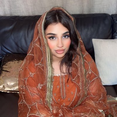 mariamalik03's profile picture. ig banned x2 • just dm here cba