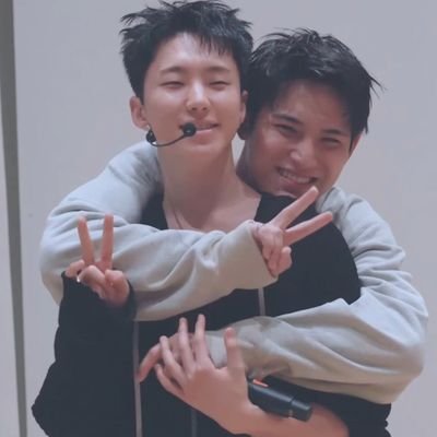 lilmisskidult's profile picture. A keepsake of the fangirl in me. 

Wattpad Reader♡•KN fan '11-'23🌻•TJxKZ💛•Cubic-Carat '24 💎