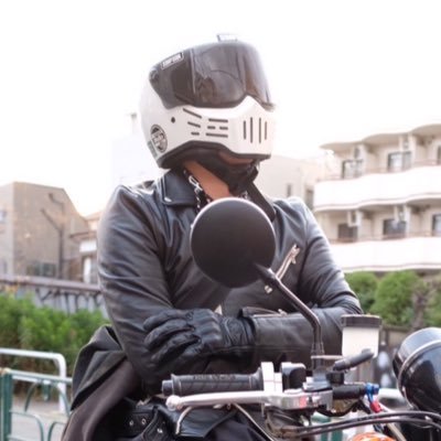 meganecom's profile picture. fashion freelance   gorilla,TL1000R