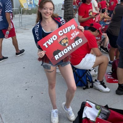 mom, proven idiot, obsessed with Taylor swift and the fl panthers, 24🖤