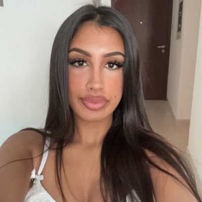 LuxyyCapi's profile picture. Seul et unique compte 💋