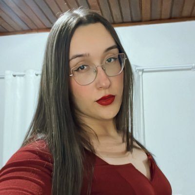 Oioi gente, faço umas palhaçadas ao vivo na plataforma vizinha, vão lá dar uma olhadinha