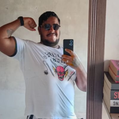 Baiano| Leonino| inverno de 1992| Tatuagens e piercings| café, cerveja e rock'n'roll|