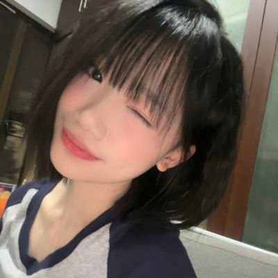 FahMixxxxx's profile picture. Random