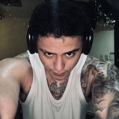 DM ME : clyde_ceralde10@yahoo.com | 710 | • TIKTOK : imcerealde | IG : imcerealde |