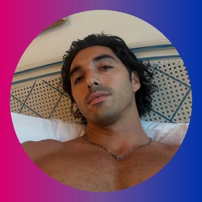 J_adeclarke's profile picture. she/her | 🍒 | multishipper | ADHD/anxiety/OCD| 24 🔞🥀a#