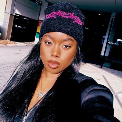 aovnab's profile picture. personal page. 🦋