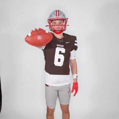 Milton Academy '25 | 6’1” | 185lbs | WR/S | 4.38 laser 40 | 10.60 laser 100m | 3.8 GPA | chasecjudge@gmail.com | Coach’s Twitter: @Scottyprince10
