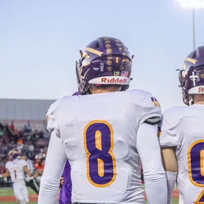 Scottsburg High School- TE/DE/6’1/185/3.75gpa JoshuaDThomas@scsd2.k12.in.us 📞-812-592-8770