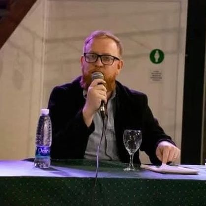 Más periodista que politólogo. Docente. Autor del libro 'No fue no. Una crónica del Chubutazo'. Editor en @perfilcom. Equipo de @elDiarioAr.