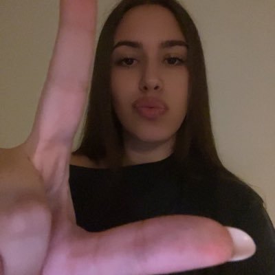pr3ttybr4tz's profile picture. i love to rob men | LF Lives | 19