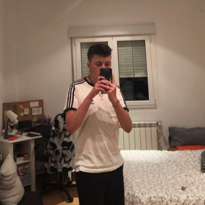 Maartin178's profile picture. creguita y perros