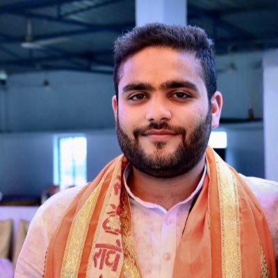🚩संगठन गढ़े चलो, सुपंथ पर बढ़े चलो। भला हो जिसमें देश का, वो काम सब किए चलो॥🚩 । अध्यक्ष- शिवाजी फाउंडेशन ।