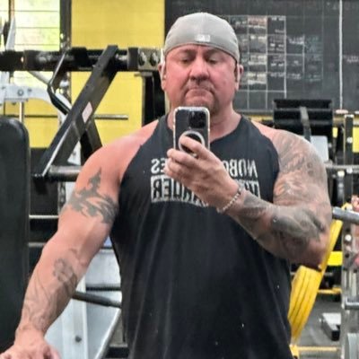 pronouns: Sexy / Masculine Handsome/Sarcastic: I am funny as fuck just ask me. I’m in a Toxic relationship with the Gym. professional fun haver.