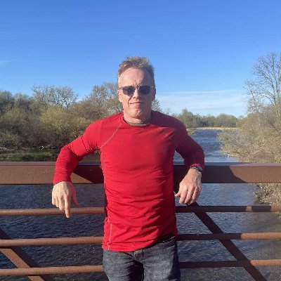 paulgsawyer's profile picture. I'm a guy looking for and finding my weird in the world.