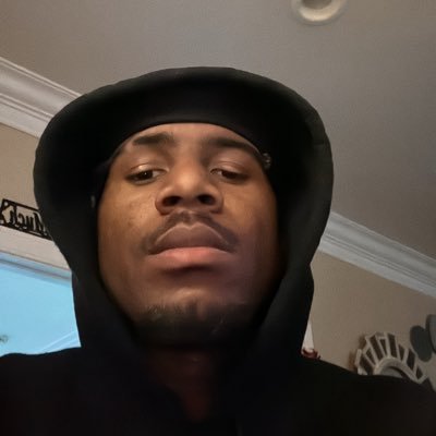 Vlads_pov's profile picture. D1 Eater 🥇. i’m either joking or i’m not.