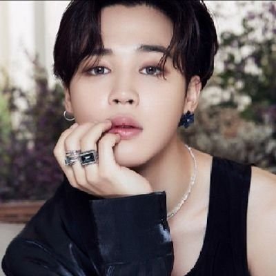 Der is a person in Seoul in Korea who Understands me
#ARMYforever
backup: @btsuniversofami she/her 27+