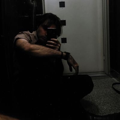 مینویسم و فیلم میسازم /
Writer and Director,
a nerd of Cinema
https://t.co/TObRAESm47