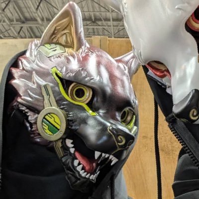 立体などの創作系。猫、狐、犬、幻想生物など好き。鬼灯アクセサリーを作ってたりします。もちや幸こうぼう(@SATIKOUBOU)様のお手伝いスタッフにて活動中。