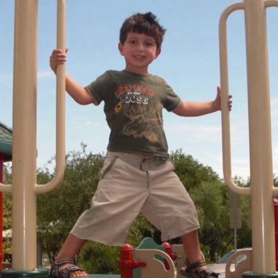 AidenLooong's profile picture. 