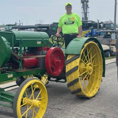 BrentEdmonson's profile picture. U.E. #310T Truck & Coach Technician/Fixer of farm trucks/Plays with old tractors/Zero Emissions vehicles don’t exist