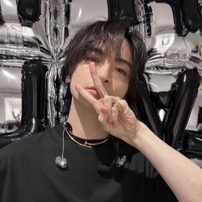 _cartierLV's profile picture. ファンの皆様を楽しませるために生きてるんだから！