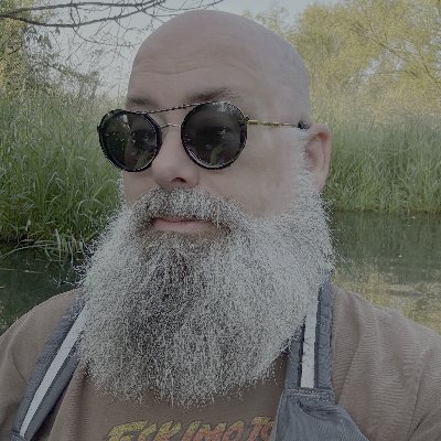 Jeffrey Powers 👉Geekazineさんのプロフィール画像