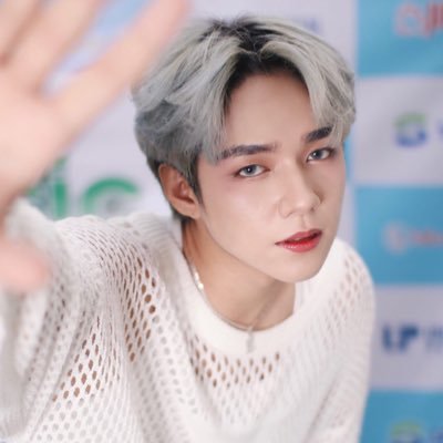 A genuine tita who’s obsessed with yoongi, gehlee and jl. Oh, my kids.