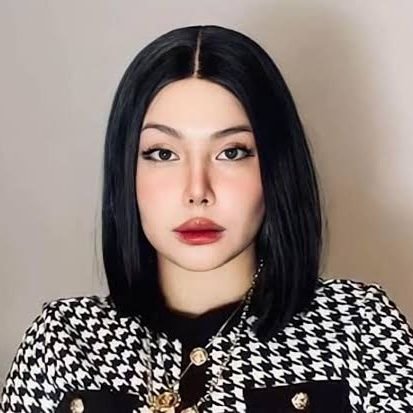 Hi mga beshy ko! This is Mommy Oni, your single mom!