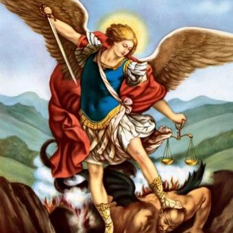 No entres dócilmente en esa buena noche...
Enfurécete, enfurécete ante la muerte de la luz.