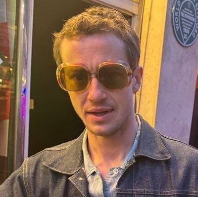 conta para falar apenas do nosso britânico gostoso preferido
