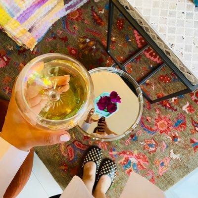 Amateur Photographer, Electrical/ Lighting Designer, Food Expert, Former Recipe Tester @Canadianliving, Freelance Recipe Developer, Dreamer, ZOOM-er