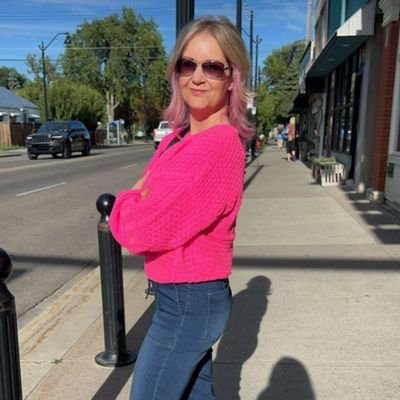 YEG born & raised. Loyal to the Oilers🏒
Love 🇨🇦. 53.5444° N, 113.4909°
Food, travel, adventure, the colour pink & Starbucks. Not necessarily in that order.