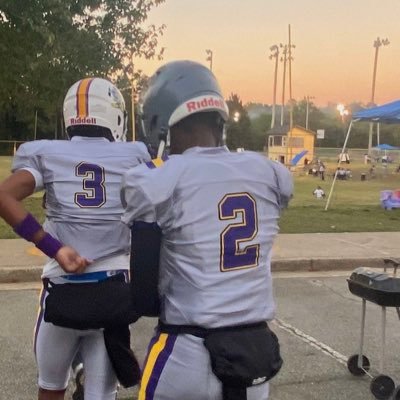 Jetpackjones225's profile picture. Dalin “jetpack”Jones
C/o 2029
6’1 160 
Te/Wr 
@langstonhugheshs