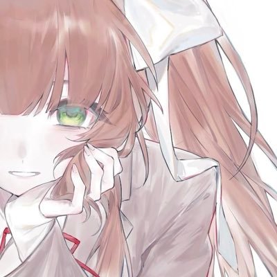 luvze11ie's profile picture. 