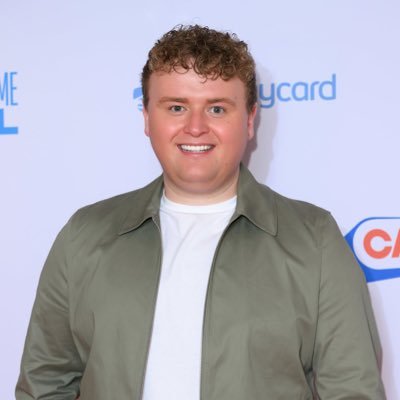 Radio Presenter @capitalofficial 📻 | Director at Ocular Group | DJ | 🏳️🌈
