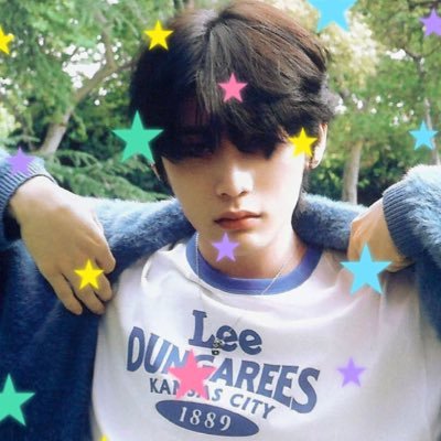 ──˙🍀 !! knock kn𝒪ck! Who’s there? #taesan ‘s 🐈⬛ ! ★ 19.99 % loving #BOYNEXTDOOR 🏠⭐️ ‧₊˚⊹ hope ur l i f e i s c o o l 🛋️🛼🧼