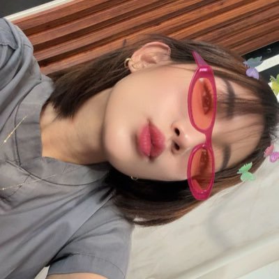 jnnyrs3's profile picture. 