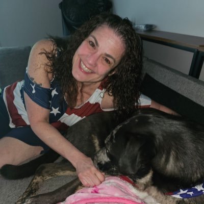 🇺🇸 https://t.co/EdBIte9VUs 🇺🇸 NO DM’s 🇺🇸 MAGA / MAHA 🇺🇸 Veterans First 🇺🇸 Back the Blue 🇺🇸 Deport Illegals 🇺🇸