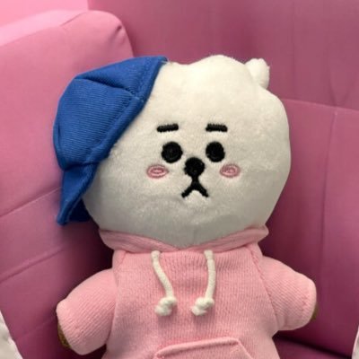 Saw AgustD US 🇺🇸D3 '23 | 99% twt 'bout @BTS_twt🫰🏻other 1% is etc.| #BTSARMY '18 | 80s baby | Jin-biased 🐹 | 💜 OT7 | #ARTMY 🎨 | BTS PAVED THE WAY🔥🇵🇭